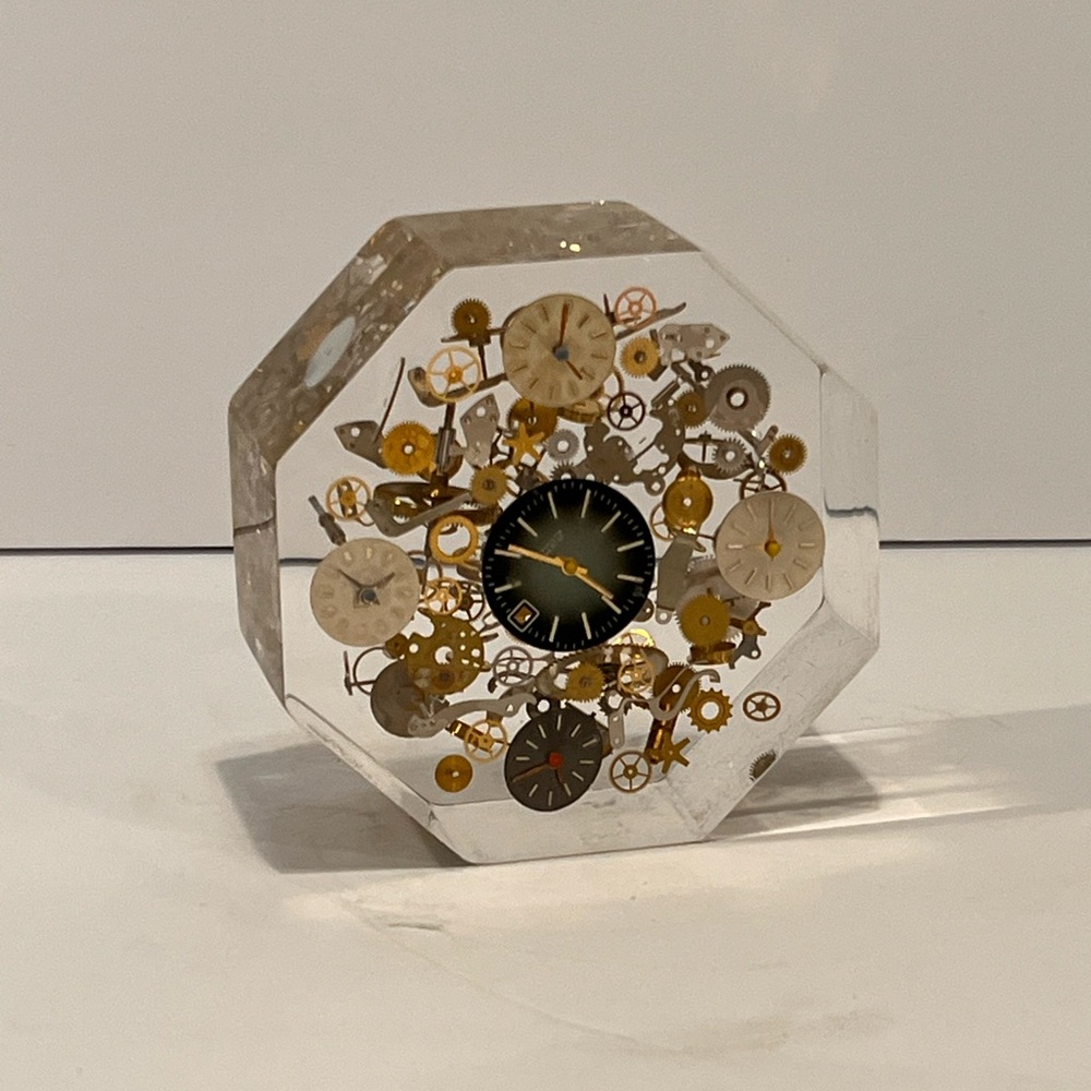 MCM Rare 1950s Lucite Exploding Watch Parts Sculpture Frozen Paperweight Octagon - Picture 9 of 15